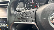 Nissan Qashqai 1.2 DiG-T N-Connecta 5dr Petrol Hatchback